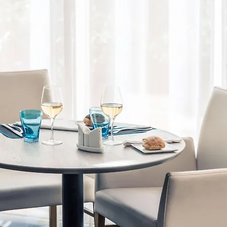 Mercure Centre Antigone 4*